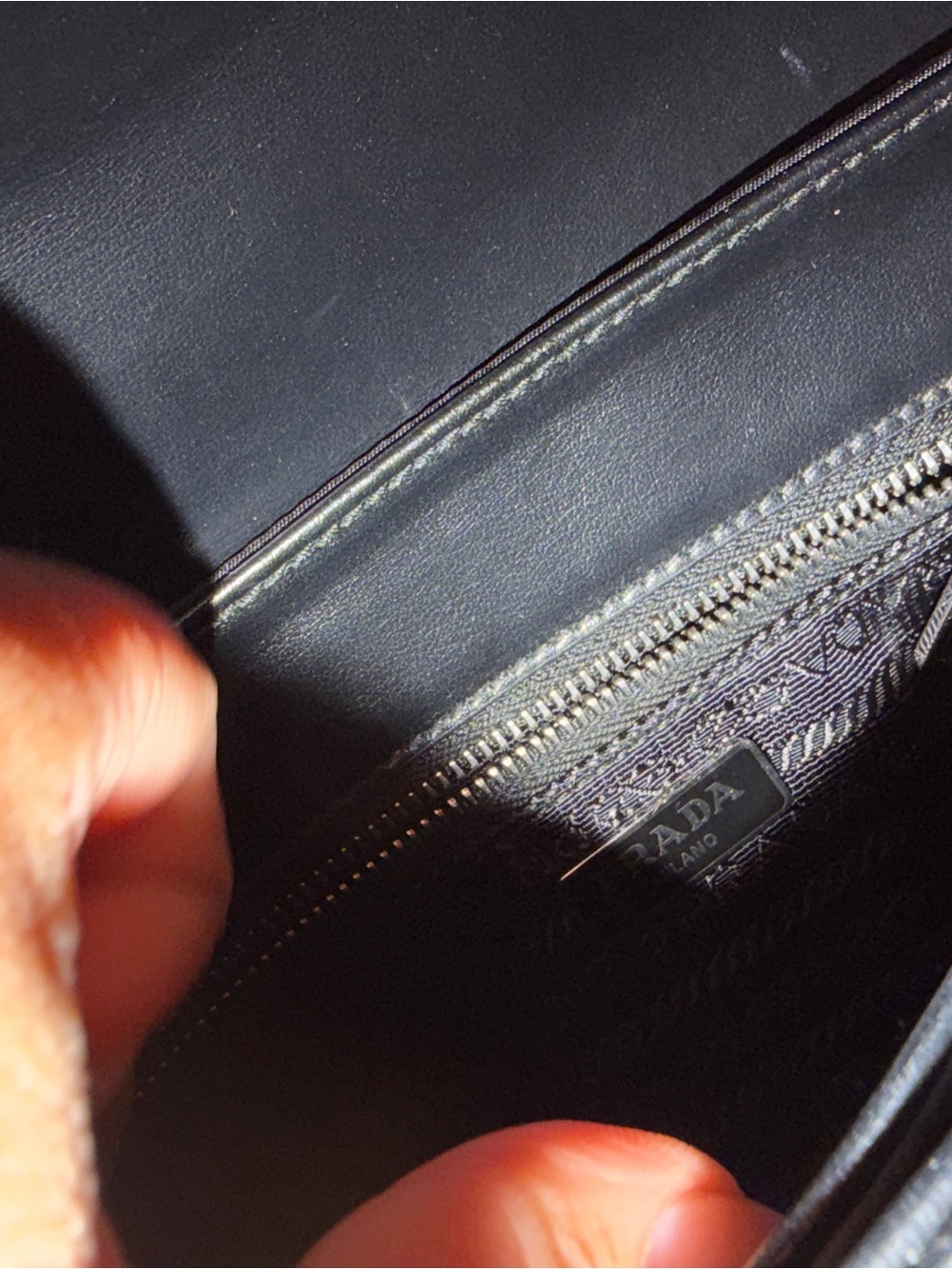 Prada crossbody / shoulder bag - Picture 6 of 12